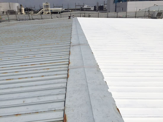 屋根の遮熱・防水塗料