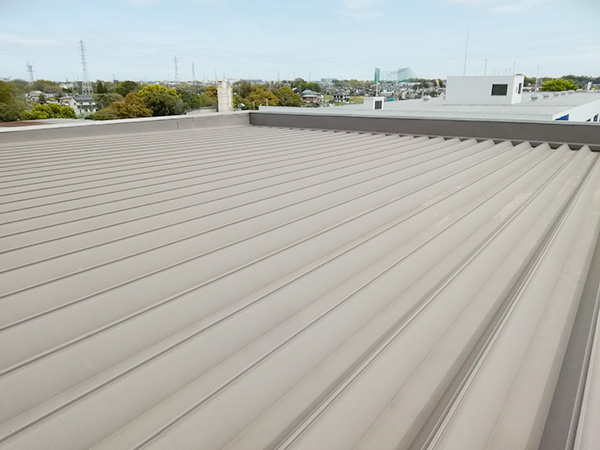 屋根の防水・遮熱塗料